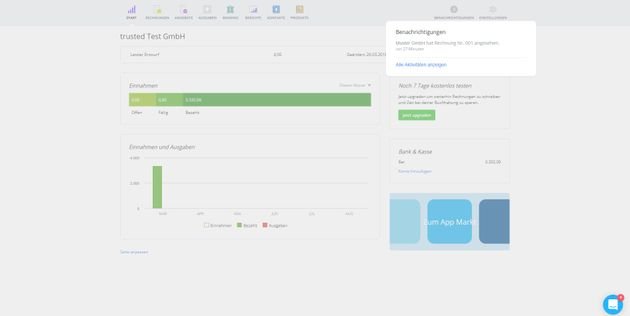 Das User-Interface von Debitoor wartet immer mit den wichtigsten Benachrichtigungen auf