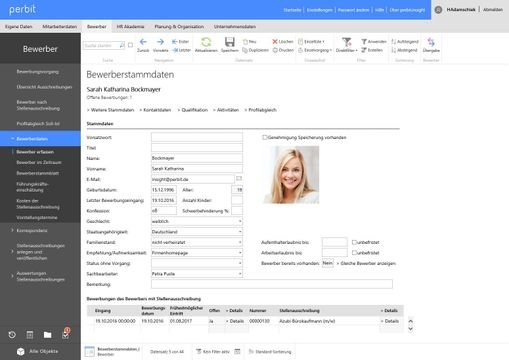 In der zentralen Datenbank von perbit.insight landen alle relevanten Bewerberdaten