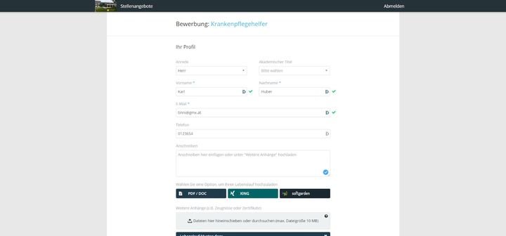 Im Bewerbungsformular können Ihre BewerberInnen sich entweder manuell bewerben oder per One-Click-Bewerbung via XING und LinkedIN