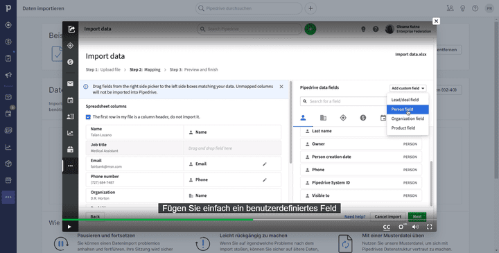 Pipedrive bietet smarte Features für die Adressverwaltung und begleitet Einsteiger durch Lernvideos und Hinweise