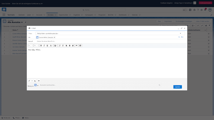Der integrierte E-Mail-Dienst ist schlicht, aber bietet alle wichtigen Funktionen und einige coole Features