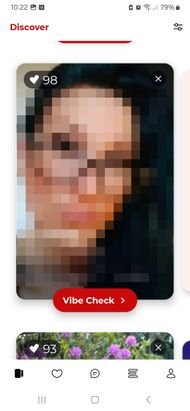 Ein Blick in meine Matches. Anders als bei Tinder sind die vom Algorithmus für mich vorausgewählt – auf Basis unseres “Matching-Scores” oben links.