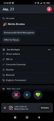 Wer auf Tinder offen für ein weiteres Abenteuer ist, gibt das einfach in seinem Profil an