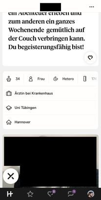 Die Hardfacts sind auf Hinge in einer waagerechten Leiste sortiert, die du nach links und rechts scrollen kannst. Das hat Style!