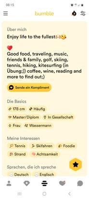 Swipst du nach oben, betrachtest du ein Profil in vielen Dating-Apps genauer, statt sofort Interesse oder Desinteresse zu signalisieren