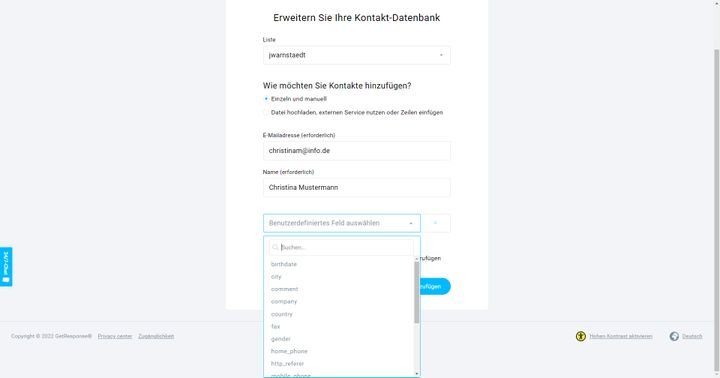 Legen Sie unter Ihren Kontakten zusätzliche Eingabefelder an