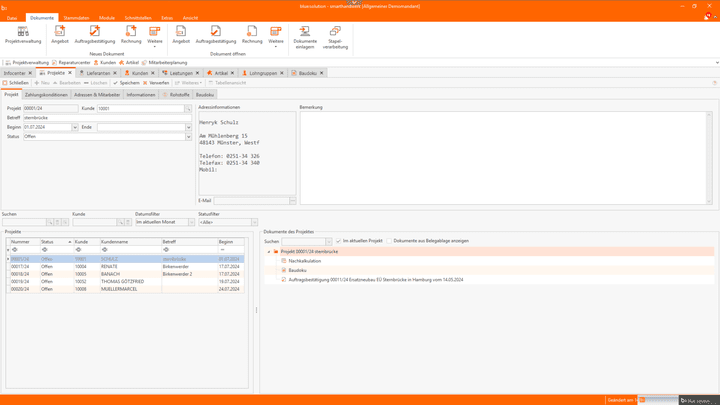 Die Projektmappe ist nicht so schick wie bei der Konkurrenz, aber funktional
