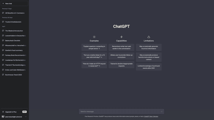 ChatGPT ist sehr einfach zu bedienen, bietet dafür aber auch keine Zusatzfeatures