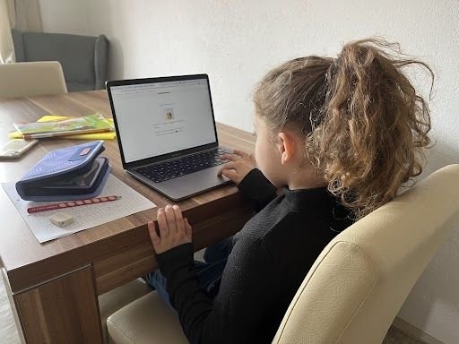 Auch kleinere Kinder kommen gut mit Anton zurecht