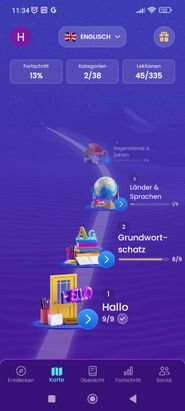 Der Kurs von Mondly ähnelt einer “Lernreise” quer durch die Galaxie. Allerdings ist er thematisch sortiert und baut nicht wirklich stringent aufeinander auf. Du kannst also nach dem Grundwortschatz Übungen nach Belieben überspringen.