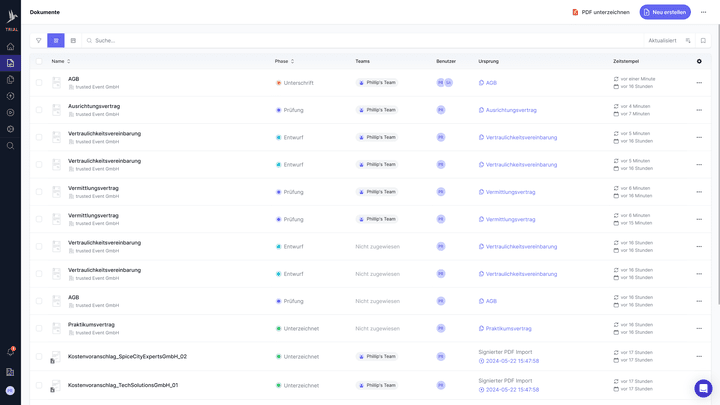 Verträge listet fynk in übersichtlichen Listenansichten mit benutzerdefinierten Labels und Tags