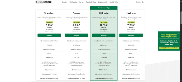 DomainFactory bietet insgesamt 8 Webhosting-Tarife an; hier siehst du die “herkömmlichen” Tarife ”Standard” bis “Maximum”. Die Preise entsprechen einem 2-Jahres-Abo. Bei monatlicher oder jährlicher Zahlung wird es teurer. 